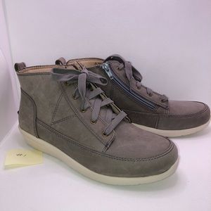 Vionic Shawna Sz 7 grey or taupe sneaker booties